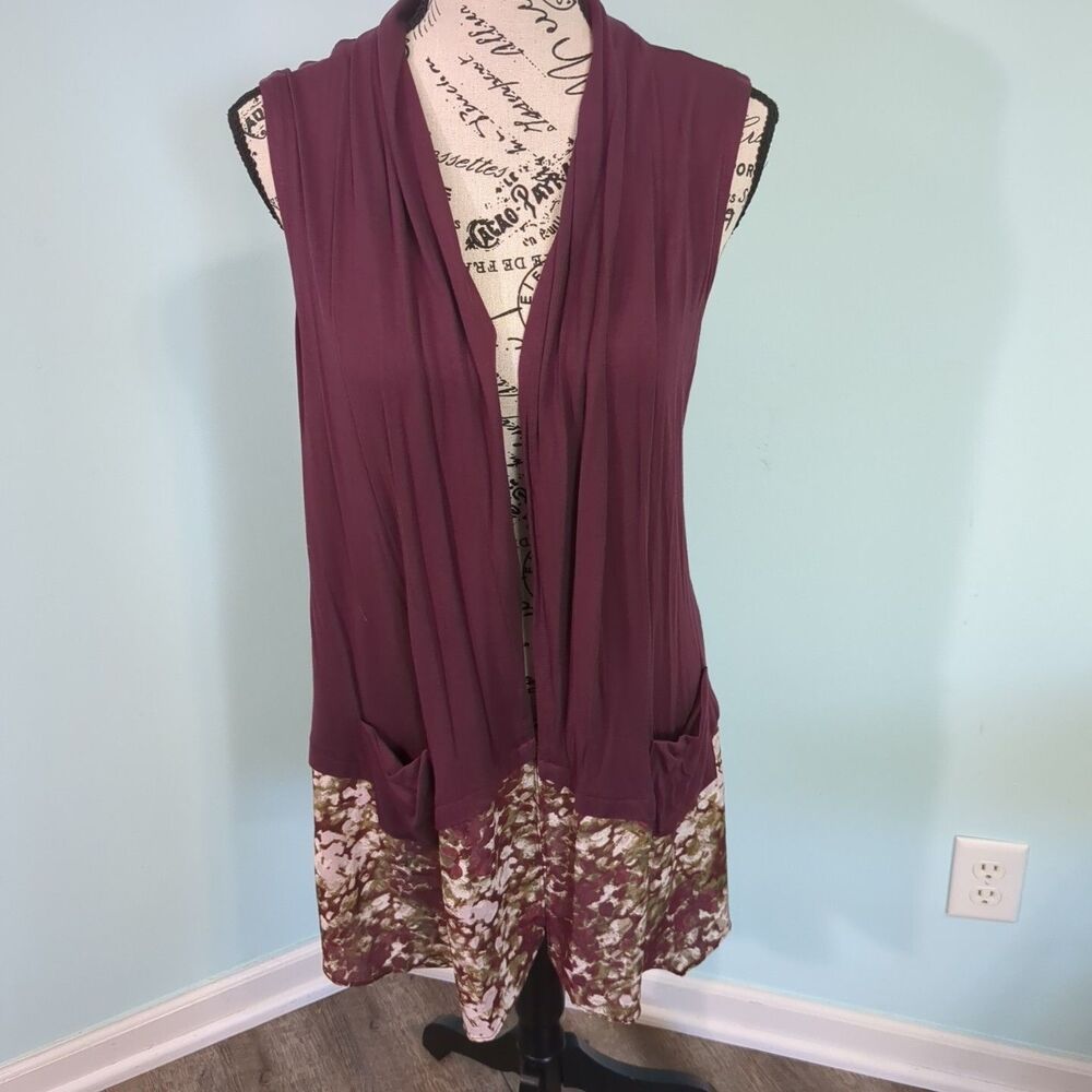 LOGO by Lori Goldstein Knit Vest with Printed Trim and Pockets small boho festiv